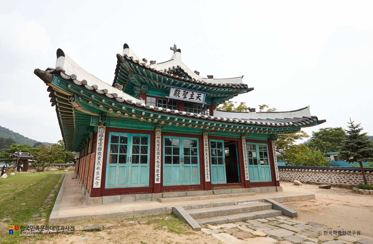 강화 성공회 강화성당 천주성전 정측면