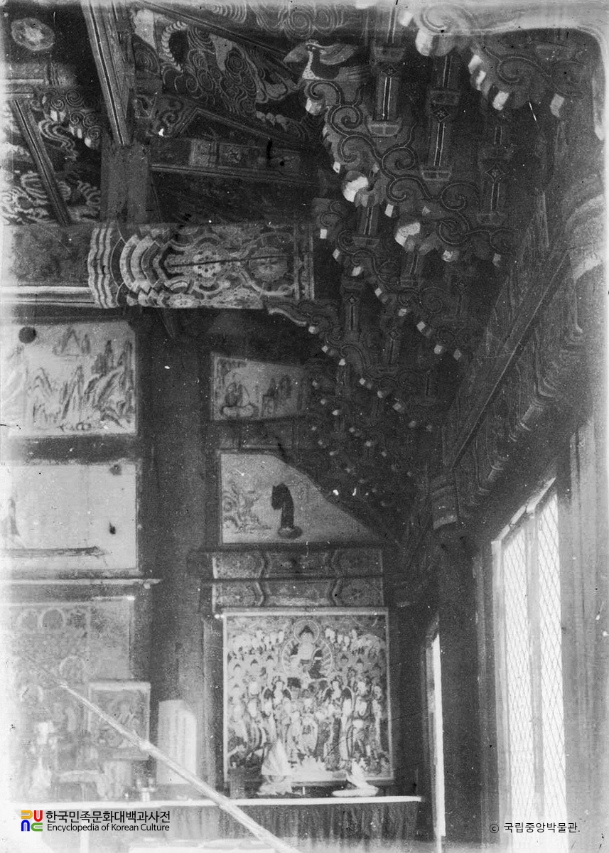 고창 선운사 대웅전 내부