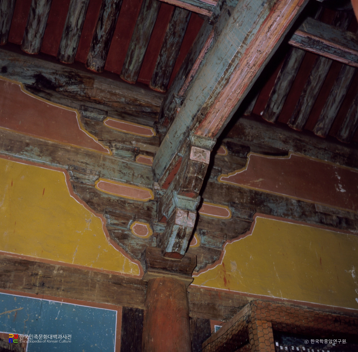 영주 부석사 무량수전 내부 공포