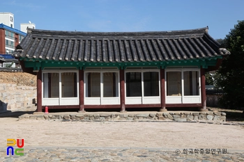 창원 창원향교 중 서재