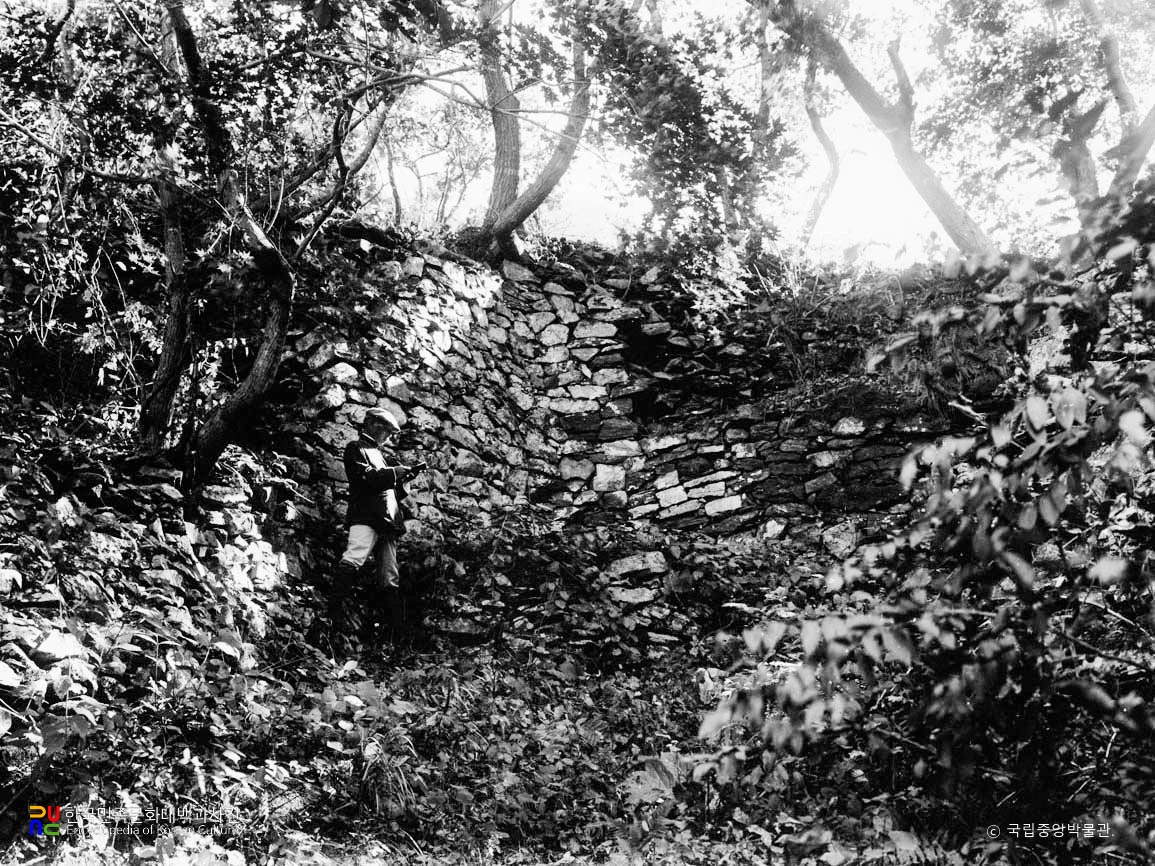 단천 도덕산성 성벽