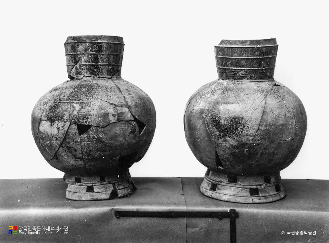 경북 경주 황남동 제83호분 대부장경호