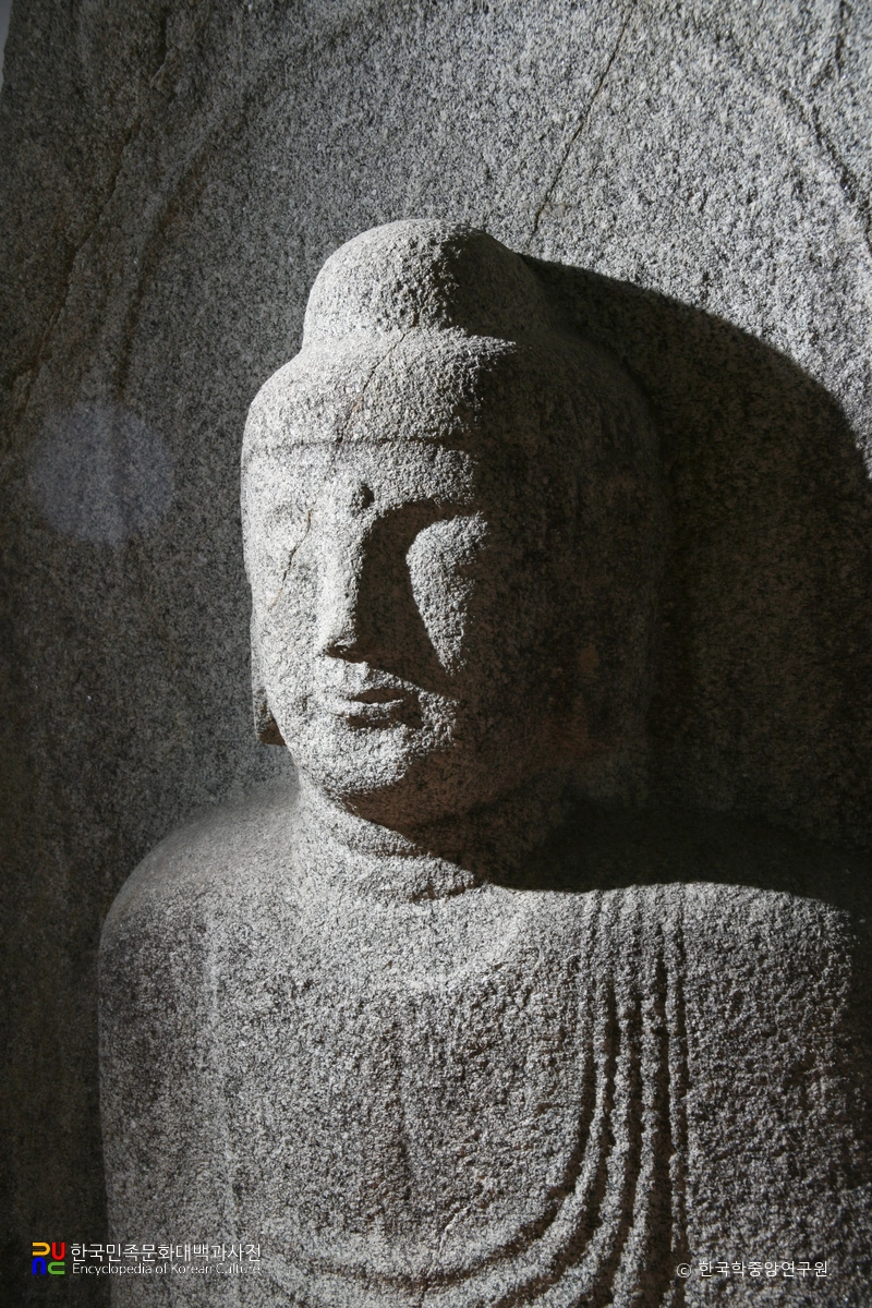 담양 영은사 석조여래좌상