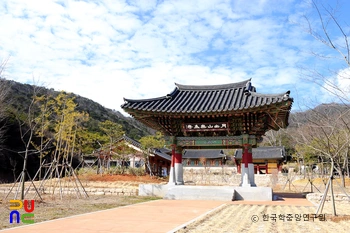 강진 베가스 슬롯 중 일주문 전경