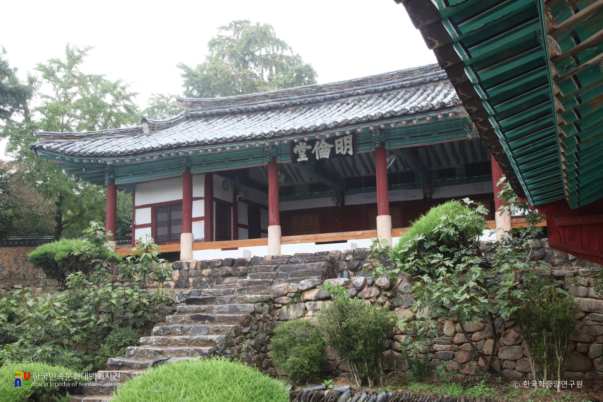 창녕 창녕향교 중 명륜당 우측면