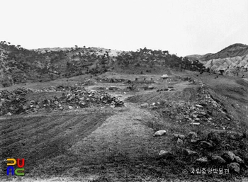 부여 경룡사지 전경