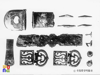 송산리 1호분 출토 유물