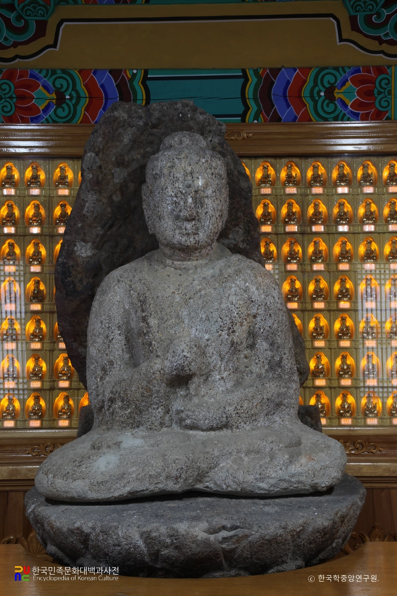 산청 석남암사지 석조 비로자나불 좌상