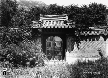 서울 경복궁 자경전 중 뒤뜰 소문 정면