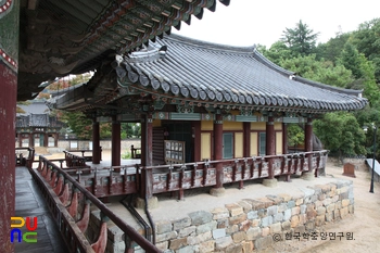 밀양 영남루 능파당 정측면