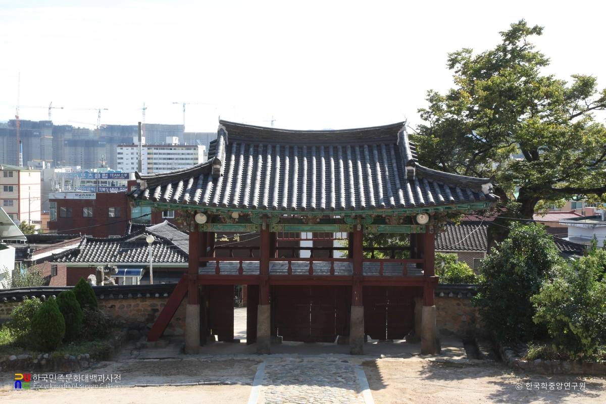 창원 창원향교 중 풍화루 후면