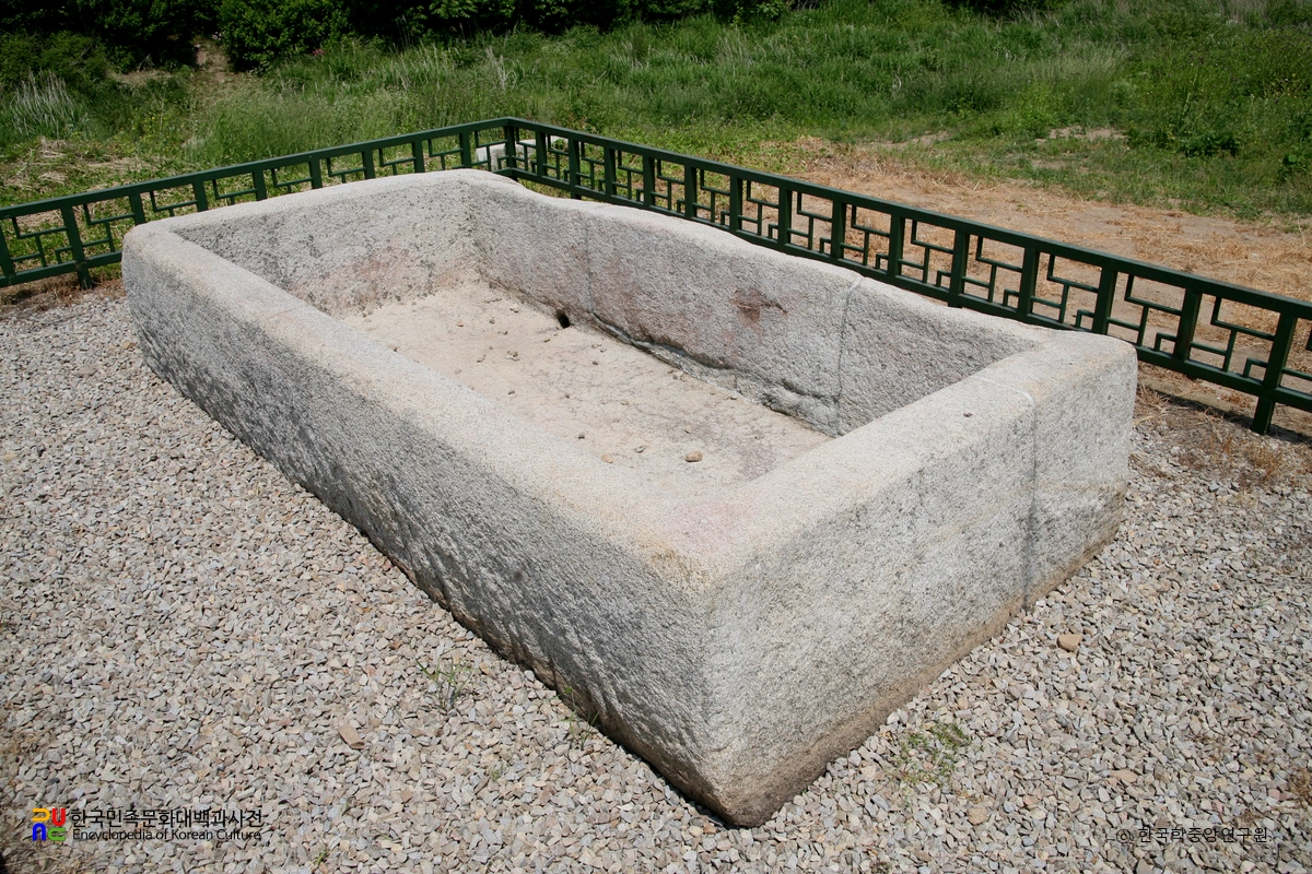 서산 보원사지 석조