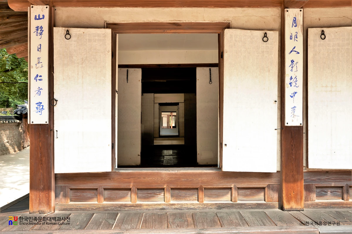 창덕궁 연경당 안채 내부