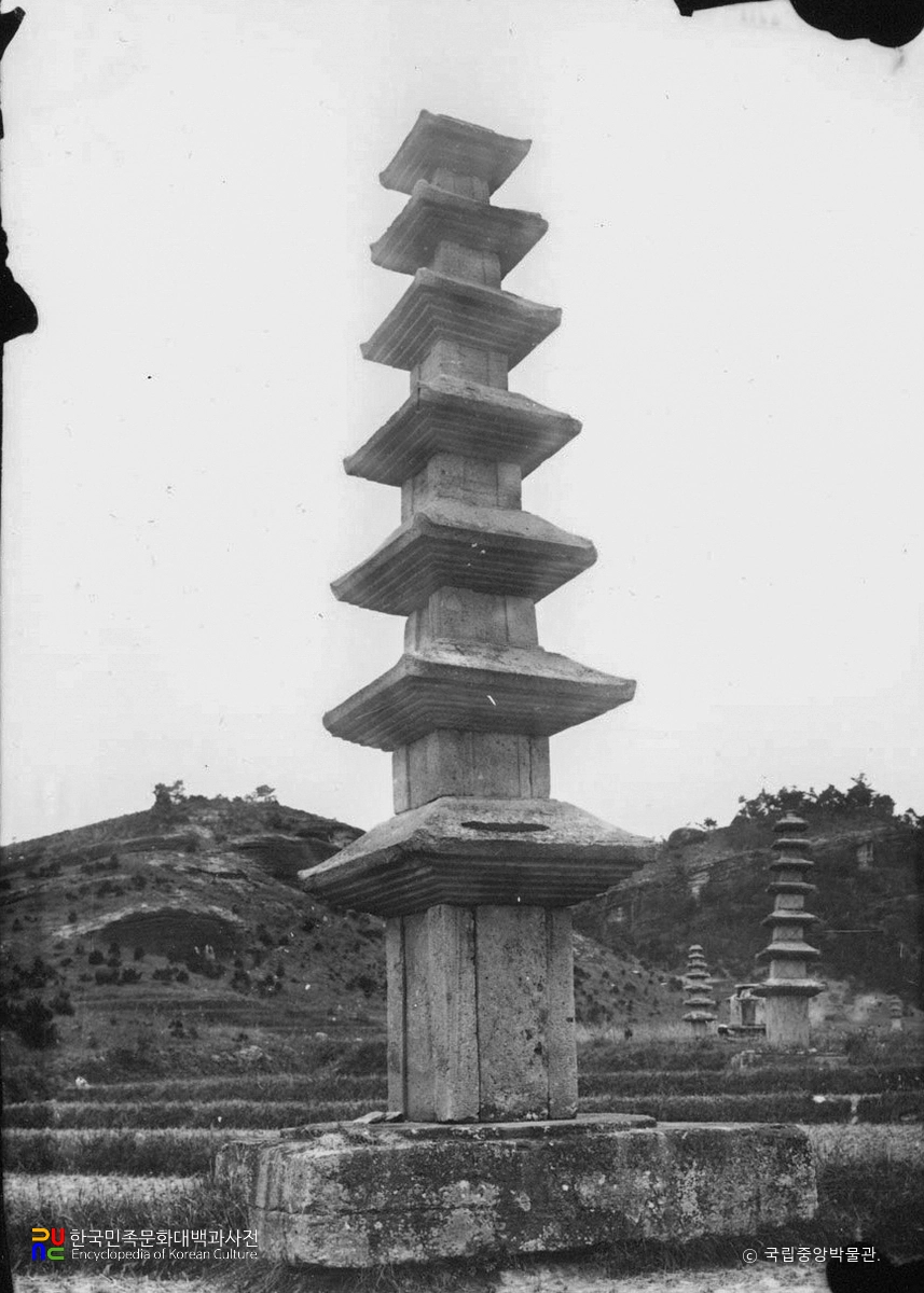 화순 운주사 칠층석탑