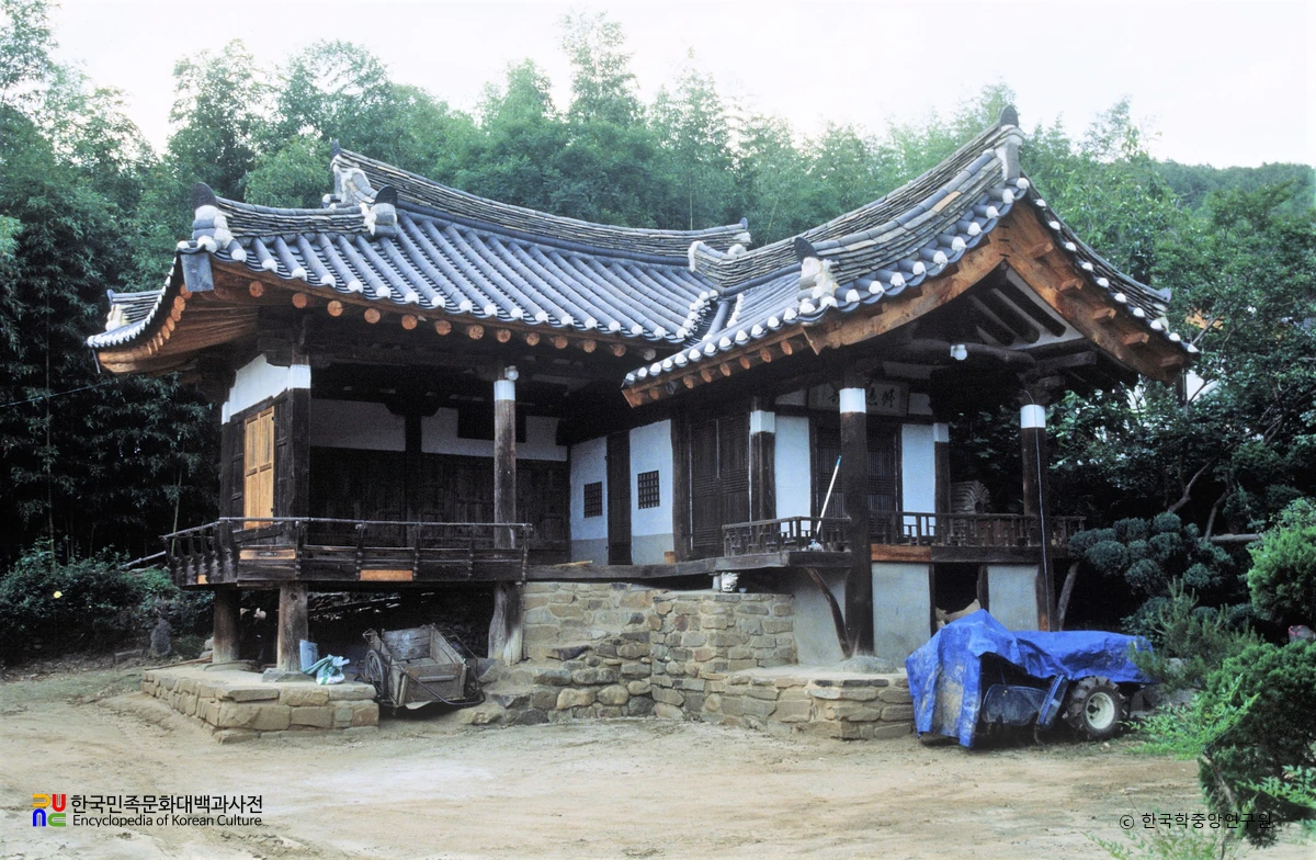 거창 무릉리 정씨 고가 중 사랑채 정측면