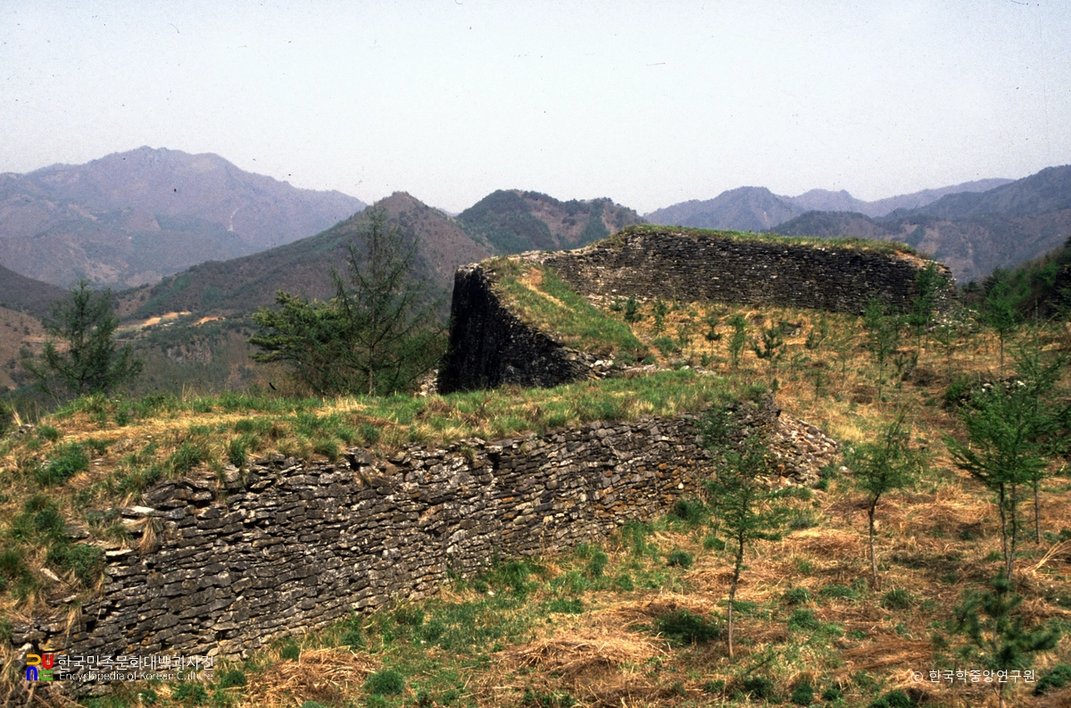 단양 온달산성 돌출부 후측면