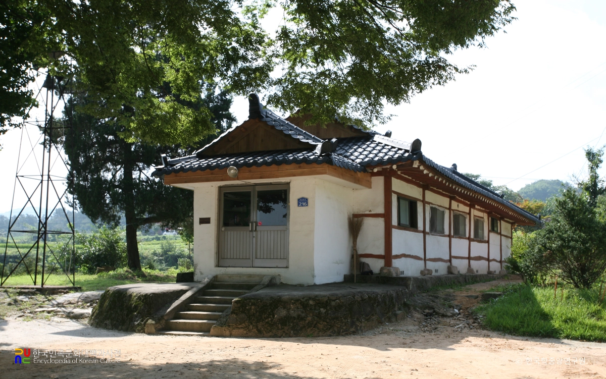 원주 흥업성당 대안리공소 측면