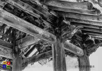 춘천 청평사 회전문 외부 공포