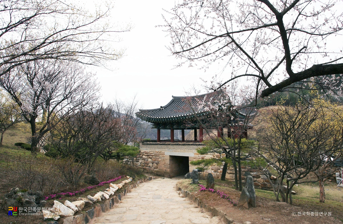 제천 청풍 팔영루 전경