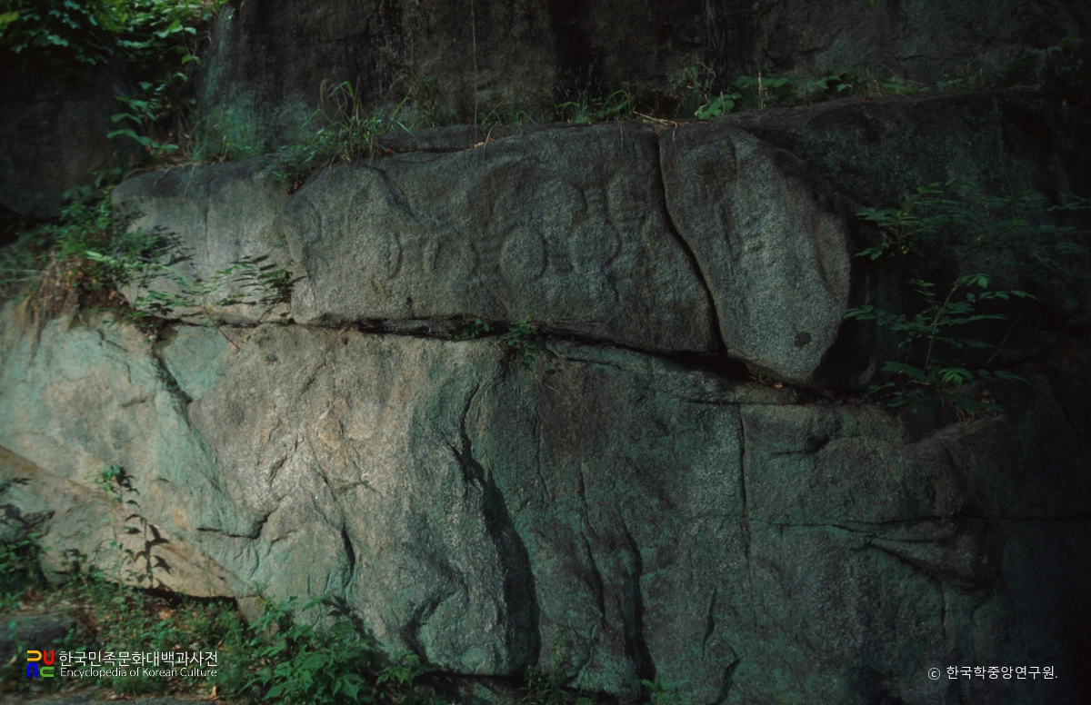 영주 가흥리 암각화