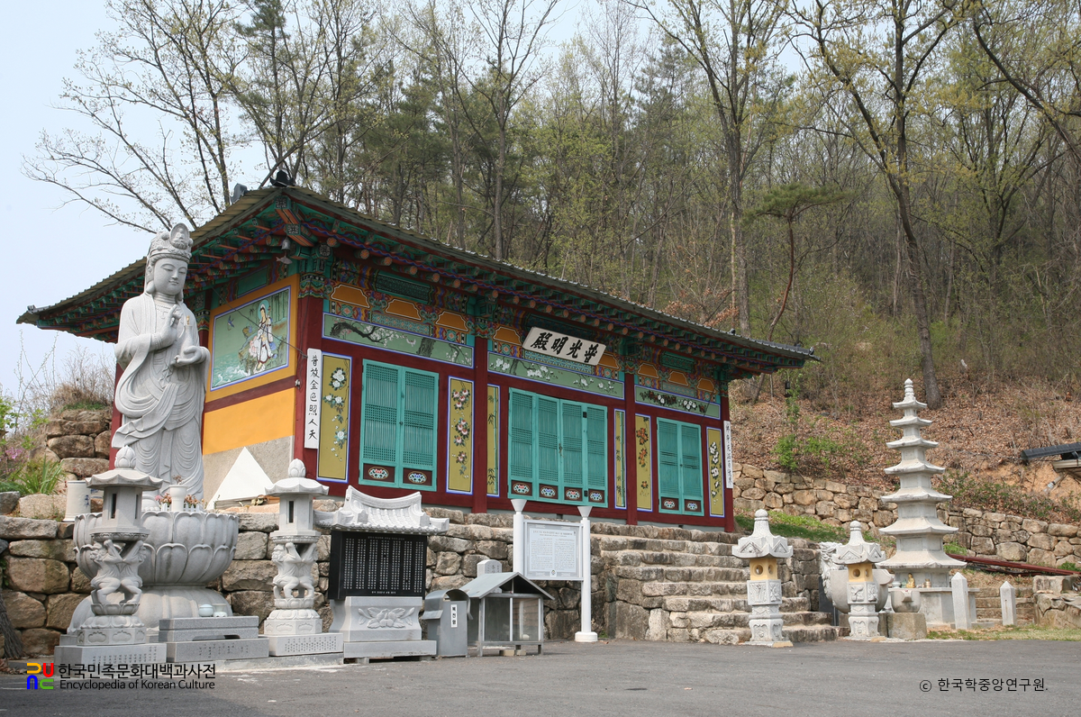 예천 동악사 보광전 정측면