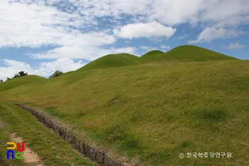 경남 고성 송학동 고분군 전경