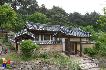 봉화 계서당 종택 사당 전경