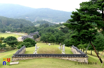 용인 정몽주선생 묘 전경