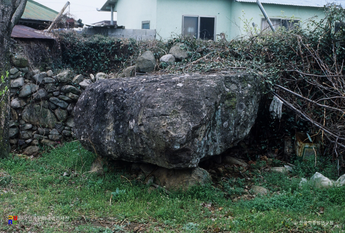사천 덕곡리 지석묘군