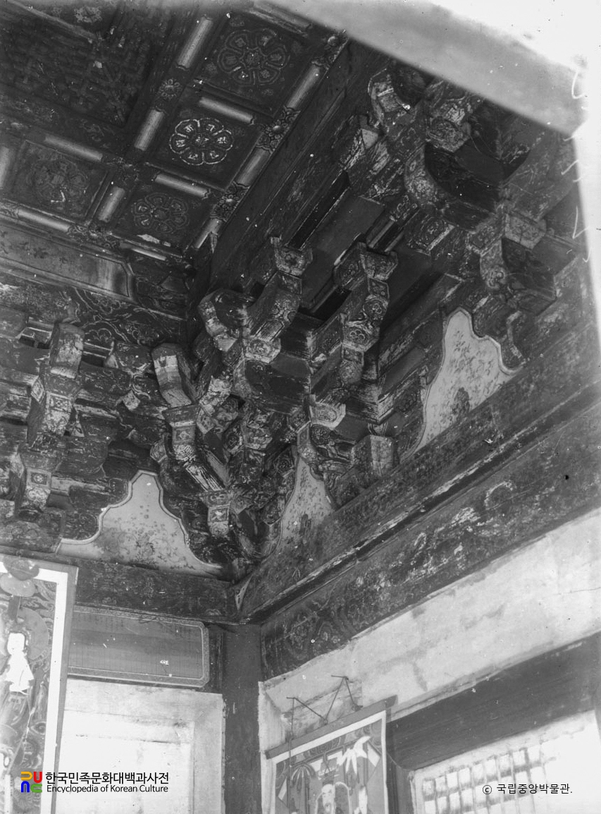 문경 봉암사 극락전 내부 공포