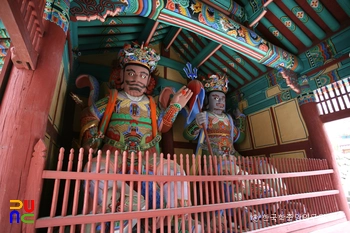 하동 쌍계사 사천왕상