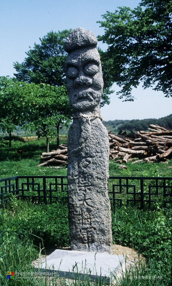 남원 서천리 당산 남자 돌장승 정측면