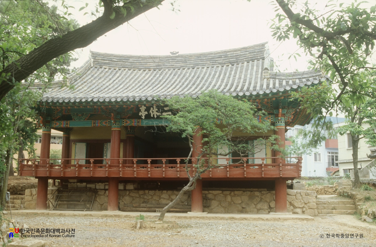 울산 이휴정 정측면