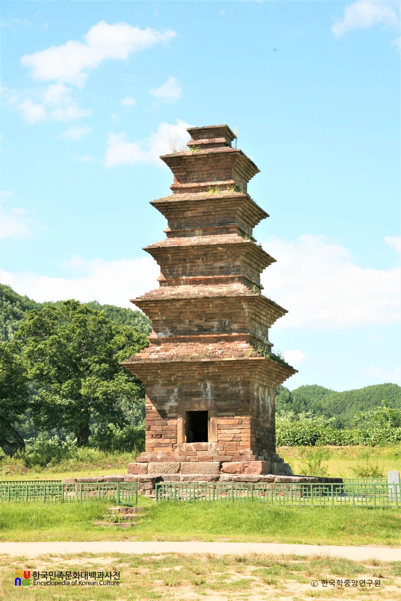 영양 산해리 오층모전석탑