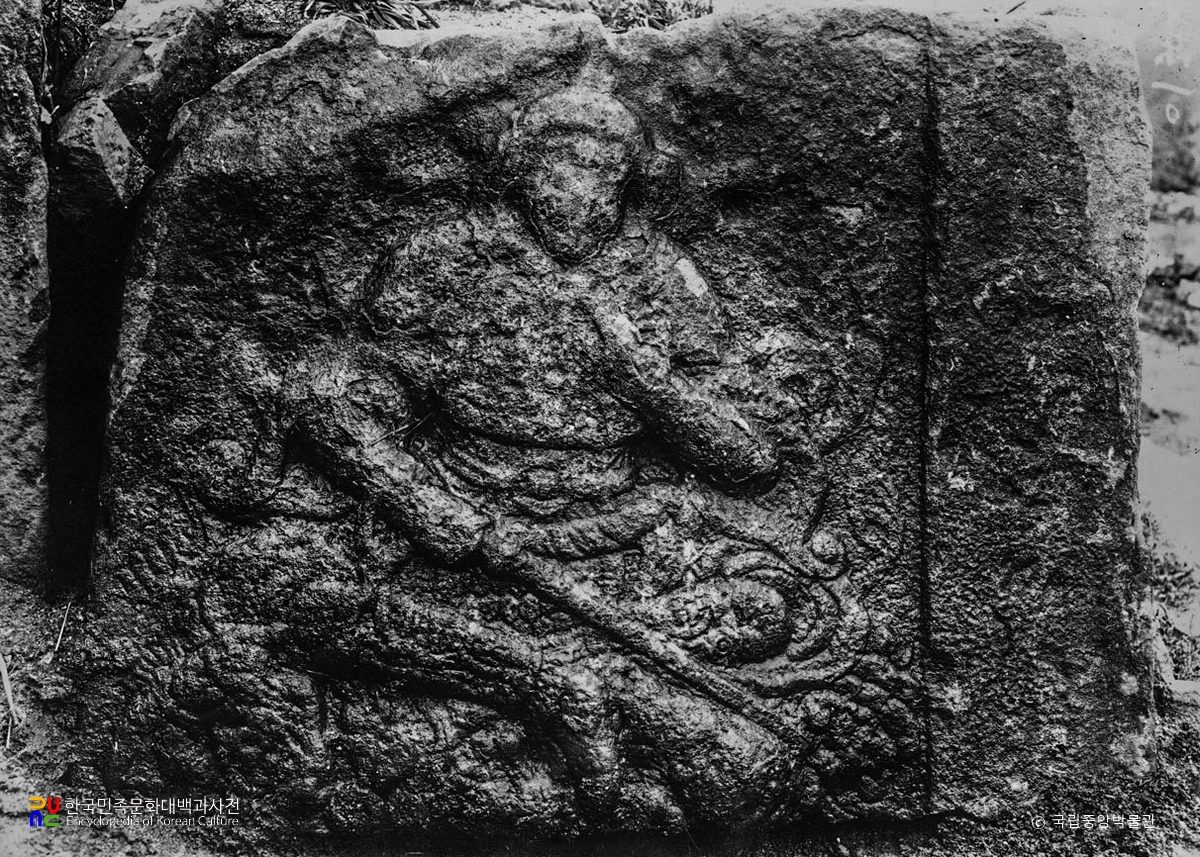 안동 법흥사지 칠층전탑 기단부 팔부중상