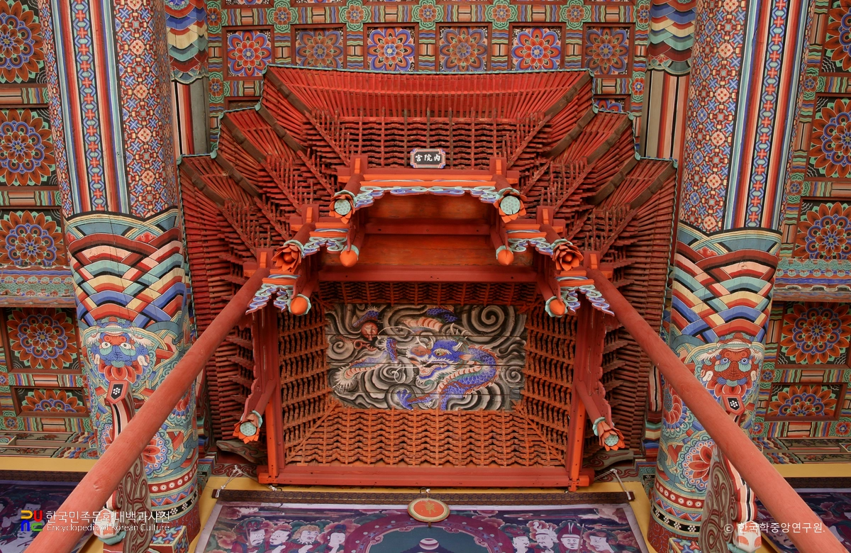 하동 쌍계사 대웅전 닫집