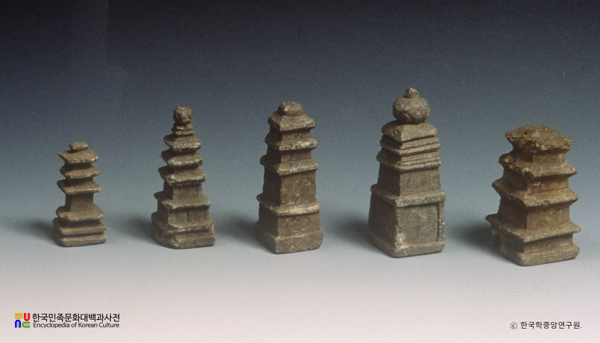 선림원지 출토 납석제 소탑