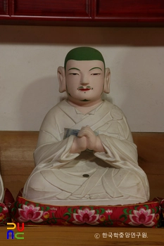 청도 덕사 영산전 석조여래삼존상 및 십육나한상