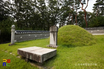 서울 조선 연산군 묘 정측면