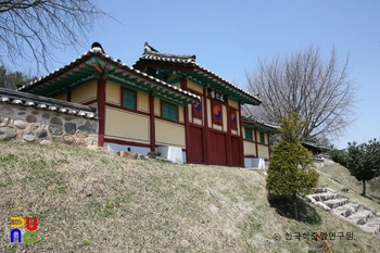 진천향교 / 풍화루