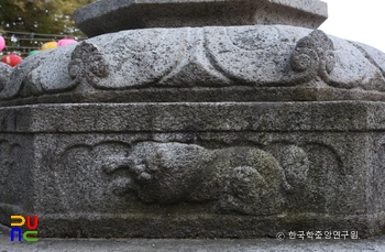 합천 청량사 석등 받침돌의 안상과 사자상