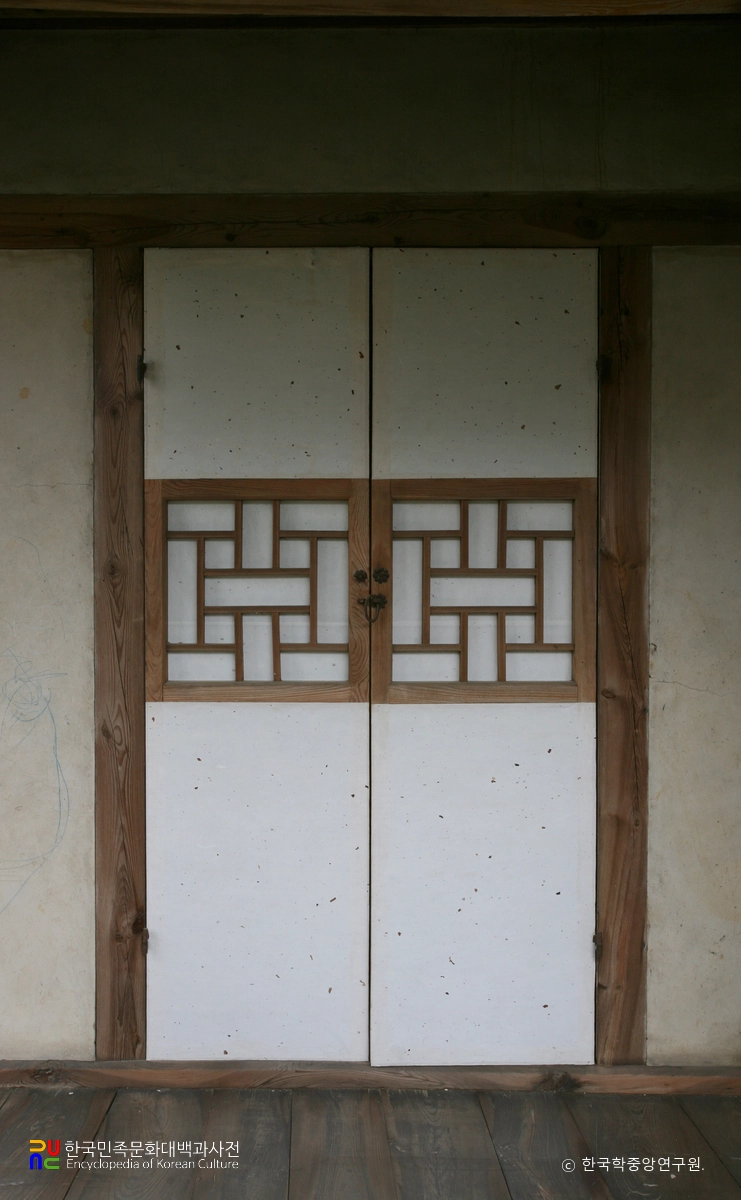 영천 만취당 창호 정면