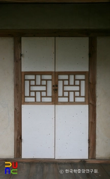 영천 만취당 창호 정면