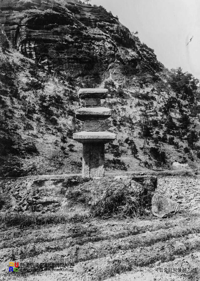 화순 운주사 제13호 석탑 동면