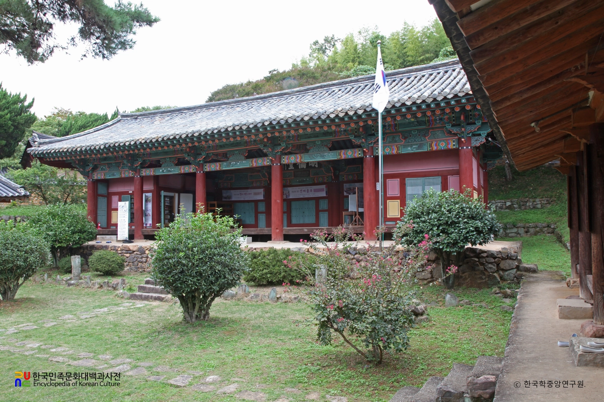 밀양향교 명륜당 정측면