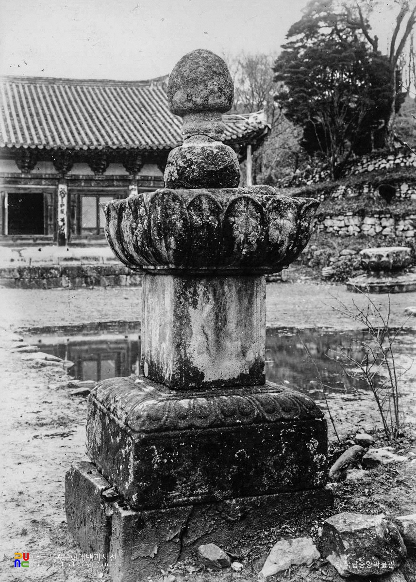 김제 금산사 노주 정측면