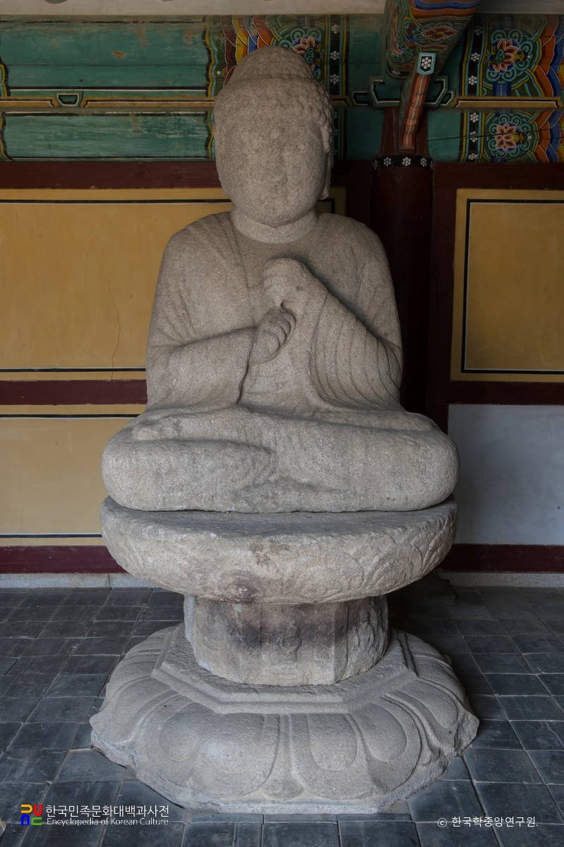 홍천 물걸리 석조 비로자나불 좌상