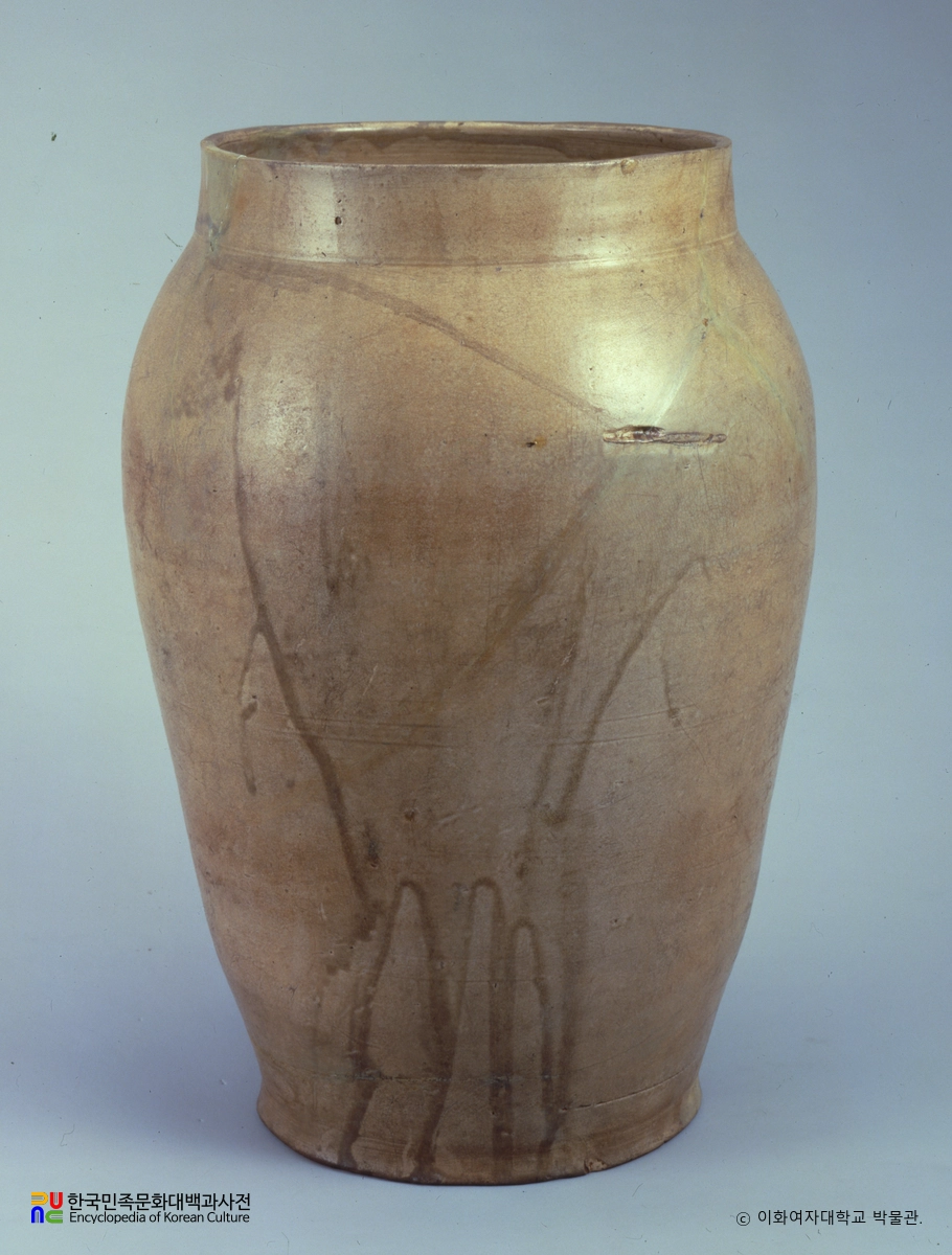 청자 ‘순화4년’명 항아리