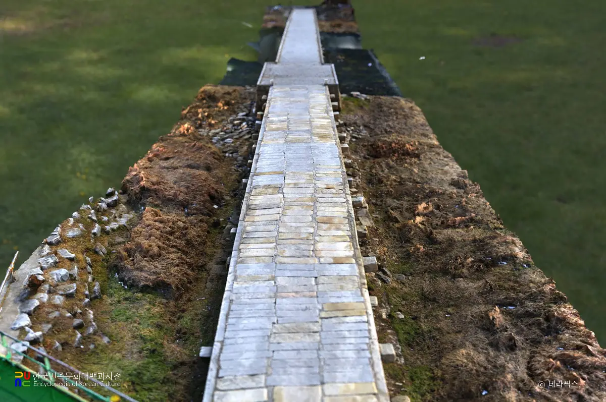 서울 살곶이 다리 윗면