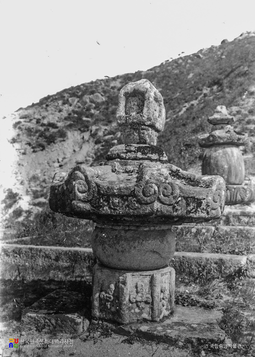 고양 태고사 원증국사탑 앞 석물